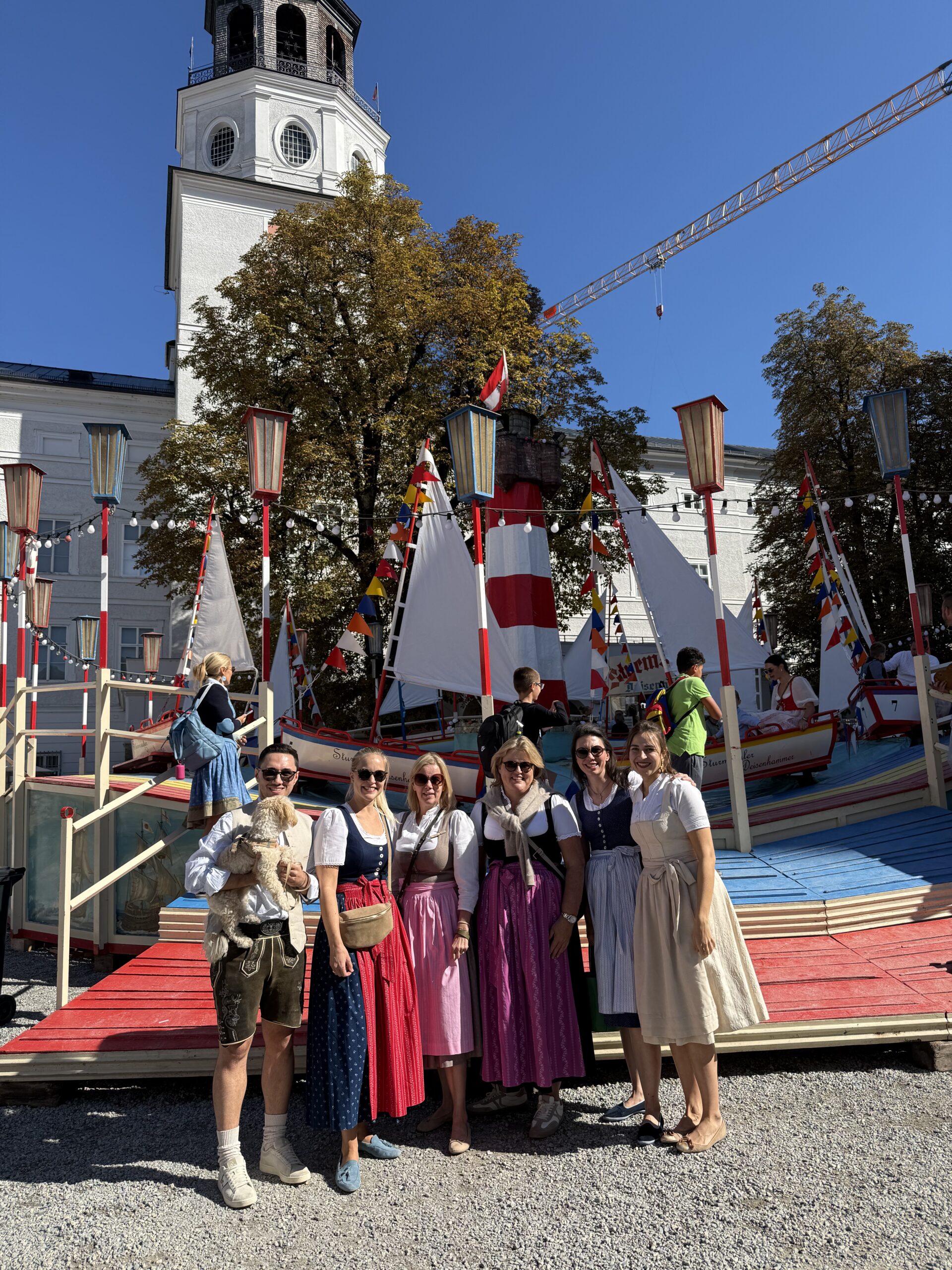 COX Team beim gemeinsamen Besuch des Rupertikirtags in Tracht.